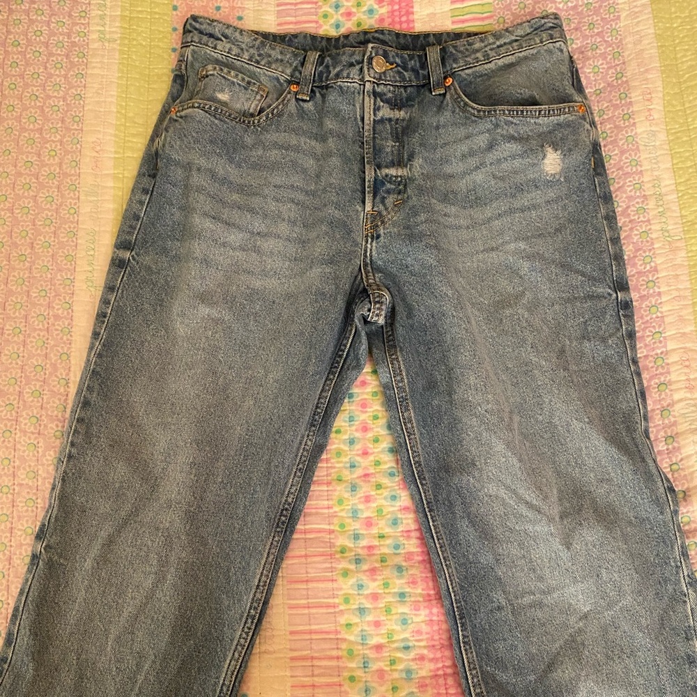 High wasted boyfriend jeans